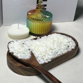 Creating Eco-Friendly Candles with Soy Wax: A Guide to Sustainable Candle Making